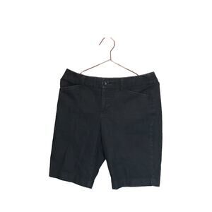 St. John’s bay Bermuda dark wash jean short size 6 petite